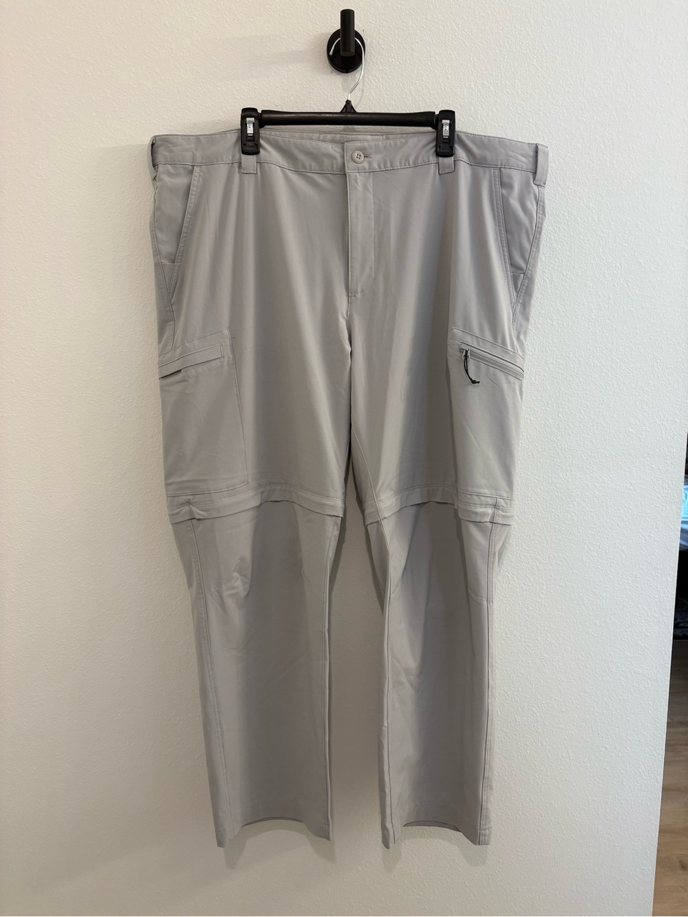 Columbia PFG Light Gray Men's Convertible Cargo Pants 44/32